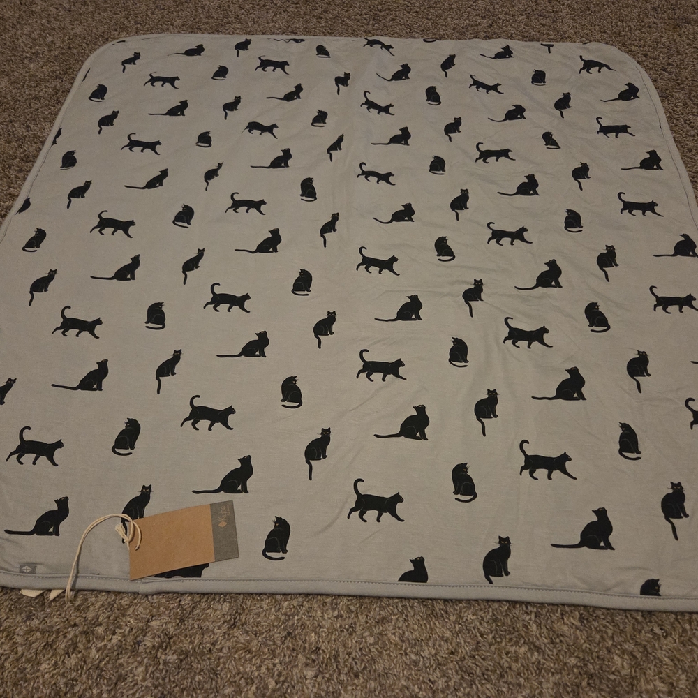 Kyte BABY Gray Baby Blanket with Black Cat Prints